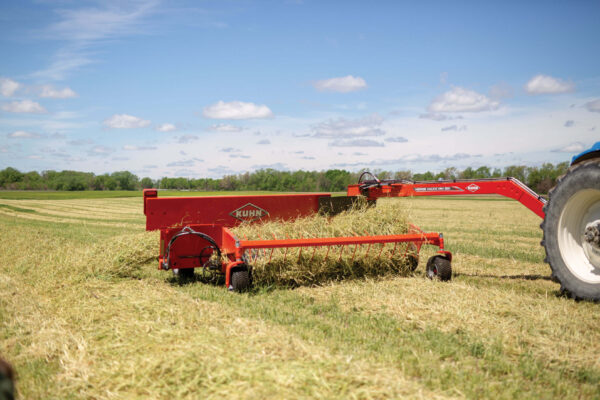 KUHN MERGE MAXX 301 - bandhark met enkele opname