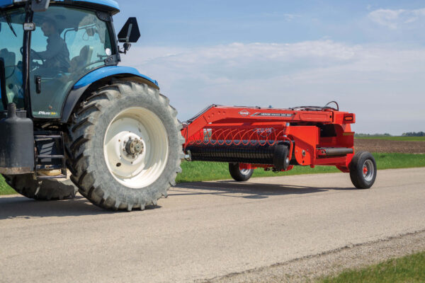 KUHN MERGE MAXX 301 - bandhark met enkele opname