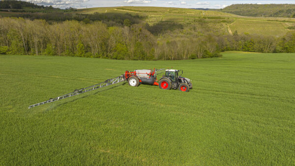 KUHN METRIS 2 - getrokken veldspuit