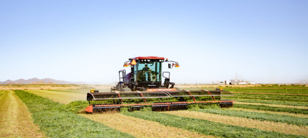 KUHN MM 701 S / 890 S - opgebouwde bandhark voor zelfrijder