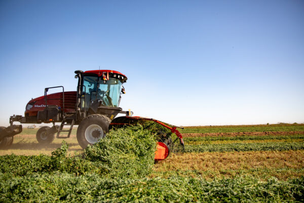 KUHN MM 701 S / 890 S - opgebouwde bandhark voor zelfrijder