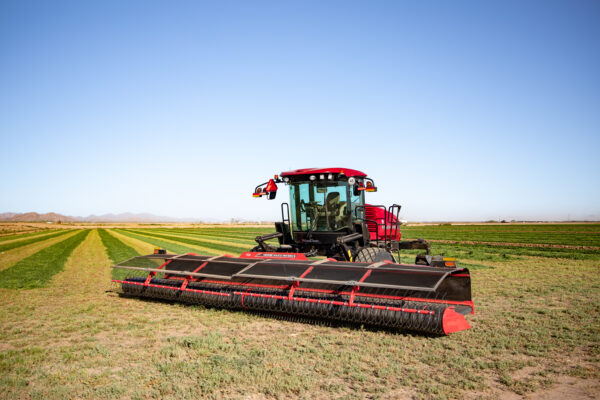 KUHN MM 701 S / 890 S - opgebouwde bandhark voor zelfrijder