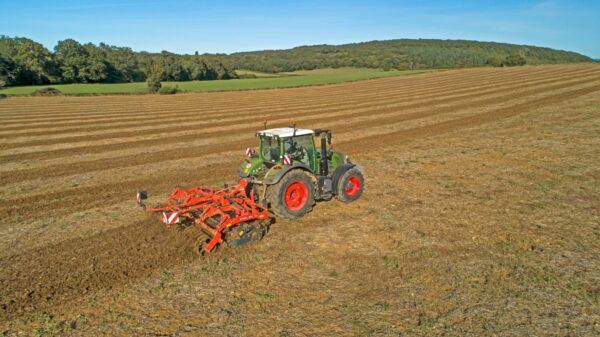 KUHN OPTIMER - stoppelcultivator met onafhankelijke schijven