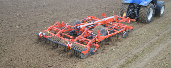 KUHN PERFORMER - multifunctionele schijven- en tandcultivator