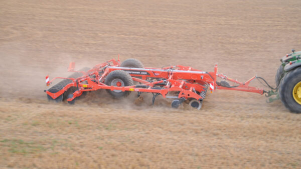 KUHN PERFORMER - multifunctionele schijven- en tandcultivator