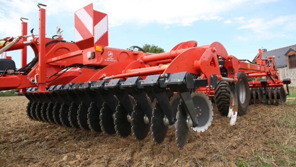 KUHN PERFORMER - multifunctionele schijven- en tandcultivator