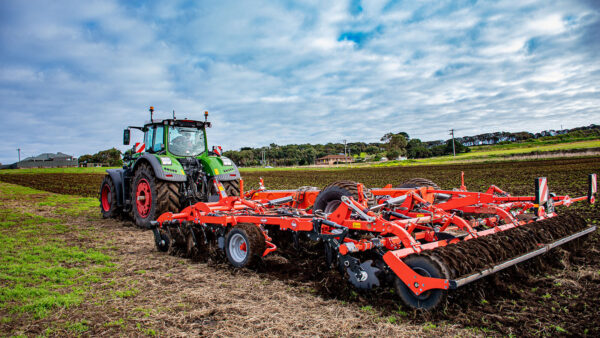 KUHN PERFORMER - multifunctionele schijven- en tandcultivator