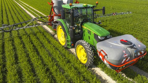 KUHN PF - frontgedragen veldspuit