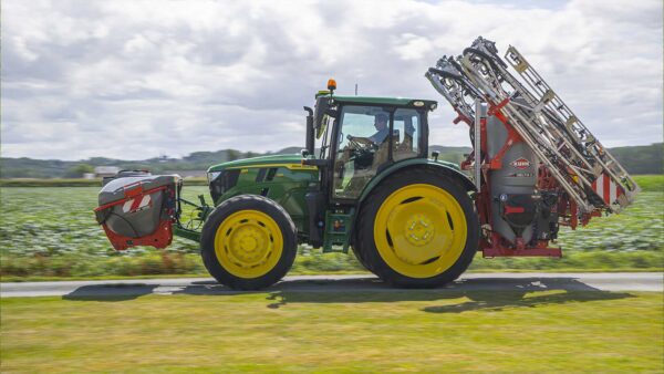 KUHN PF - frontgedragen veldspuit