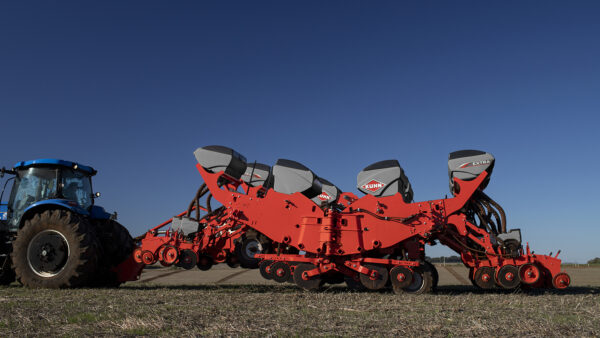 KUHN PRIME AT M - mechanische precisiezaaimachine met zelftransport