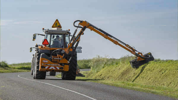 KUHN PRO-LONGER GII - professionele heggen- en bermmaaier