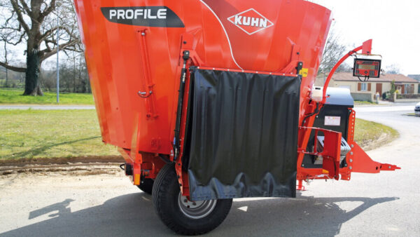 KUHN PROFILE 1 DL - voermengwagen met één vijzel en zijverdeling