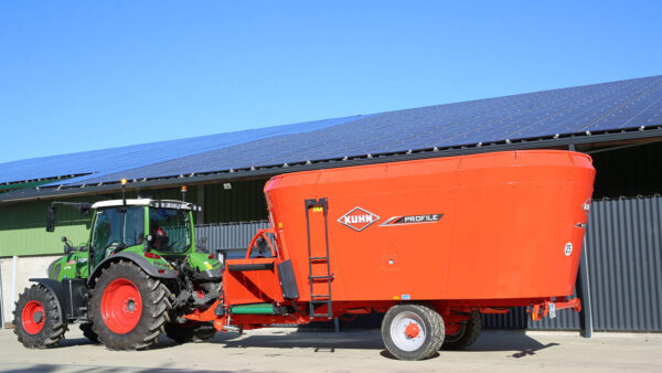KUHN PROFILE 2 CL - voermengwagen met twee vijzels en dwarsband
