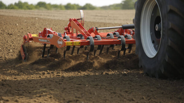 KUHN PROLANDER - vlakke cultivator met trillende tanden