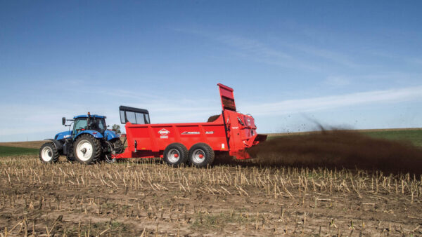 KUHN PS 250 / 260 / 270 / 280 ProSpread - stalmeststrooier met grote capaciteit