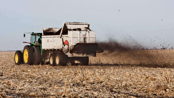 KUHN PSC 100 ProSpread - commerciële stalmeststrooier