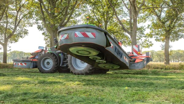 KUHN PZ 8831 - triple trommelmaaier