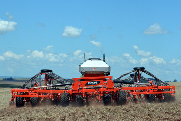 KUHN QUADRA - pneumatische no-till zaaimachine met zelftransport