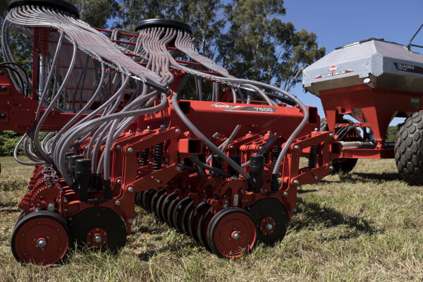 KUHN QUADRA - pneumatische no-till zaaimachine met zelftransport