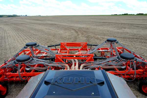 KUHN QUADRA - pneumatische no-till zaaimachine met zelftransport