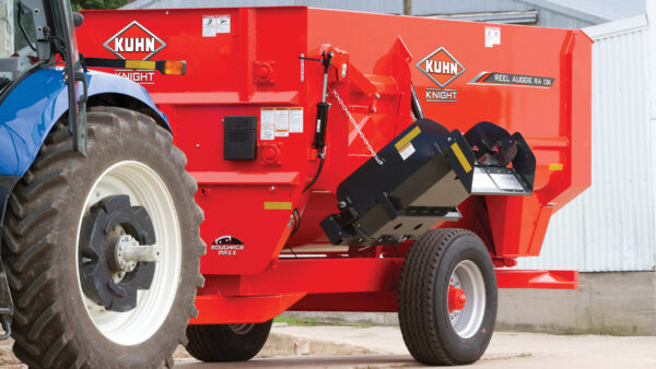 KUHN RA 136 / 142 Reel Auggie - haspelvoermengwagen