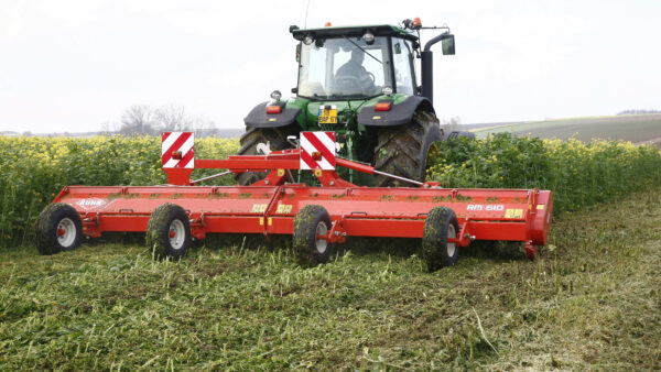 KUHN RM - klepelmaaier