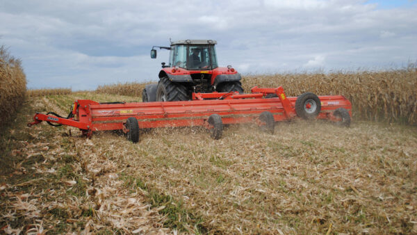 KUHN RMS 820 - klepelmaaier met grote werkbreedte