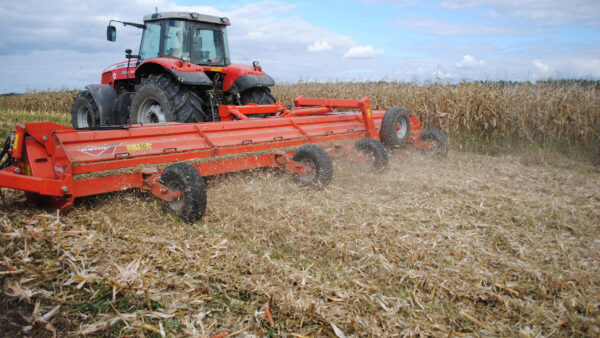KUHN RMS 820 - klepelmaaier met grote werkbreedte