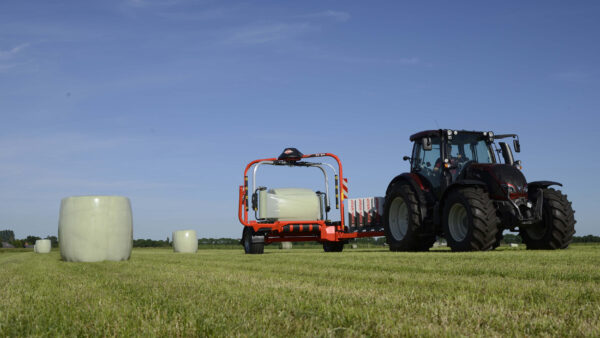 KUHN RW 1810 - snelle zelfladende balenwikkelaar