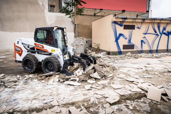 Bobcat S550 schranklader