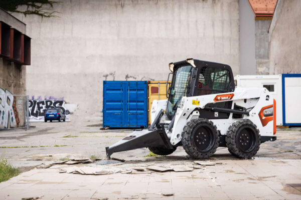 Bobcat S550 schranklader