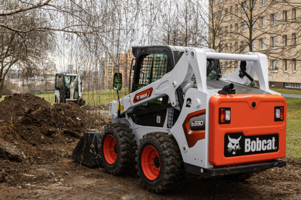 Bobcat S590 schranklader
