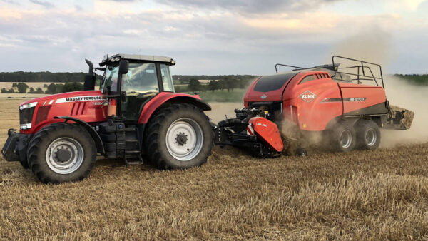 KUHN SB 1270 X - grote pakkenpers met hoge dichtheid