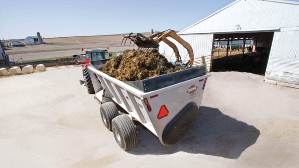 KUHN SLC 100 ProTwin Slinger - commerciële stalmeststrooier