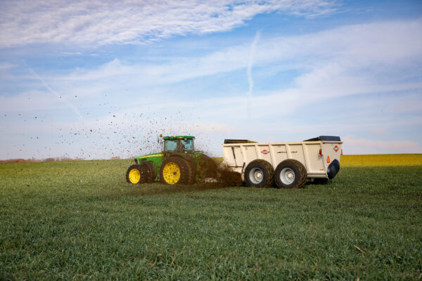 KUHN SLC 200 ProTwin Slinger - commerciële zijstrooier voor mest