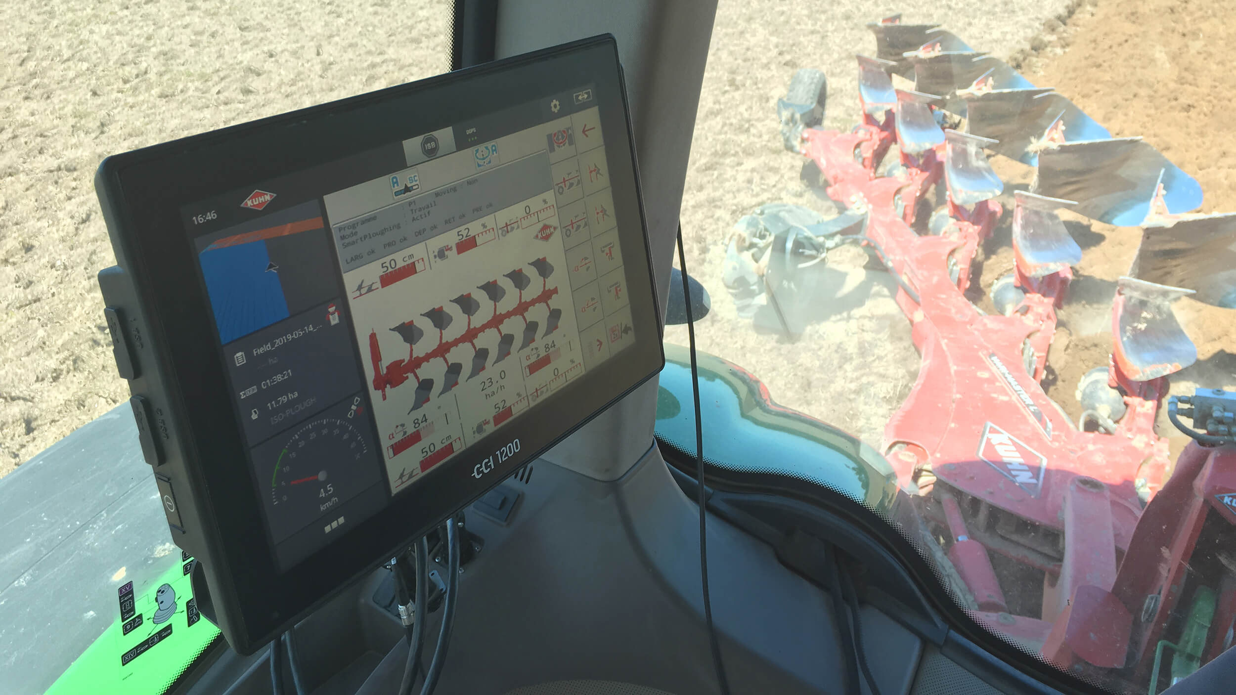 KUHN Smart Ploughing - ISOBUS-bediening voor de VARI-MASTER L