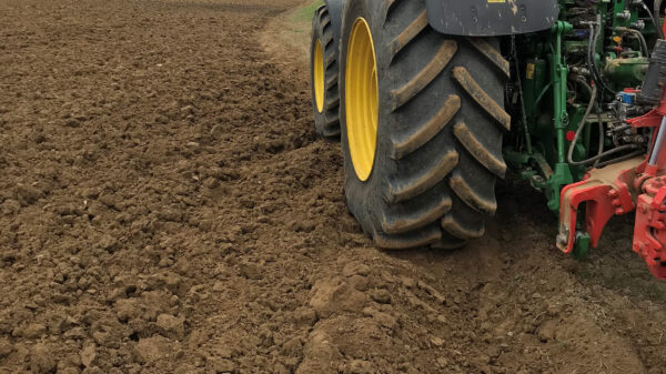 KUHN Smart Ploughing - ISOBUS-bediening voor de VARI-MASTER L