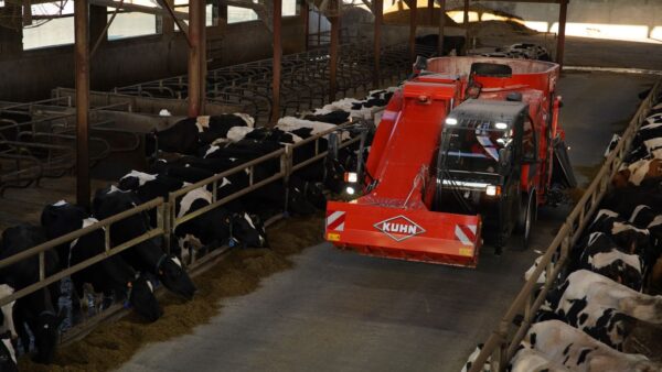 KUHN SPV - zelfrijdende voermengwagen met één vijzel