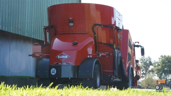 KUHN SPV - zelfrijdende voermengwagen met één vijzel