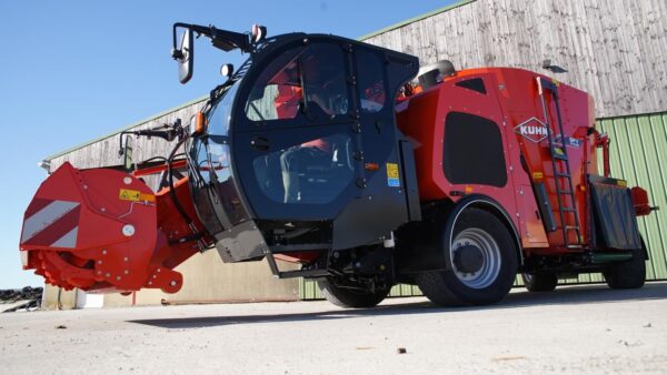 KUHN SPV - zelfrijdende voermengwagen met één vijzel