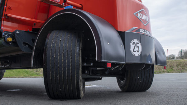 KUHN SPW POWER - zelfrijdende voermengwagen met twee vijzels