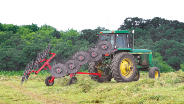 KUHN SR 50 - wielhark voor kleinere bedrijven
