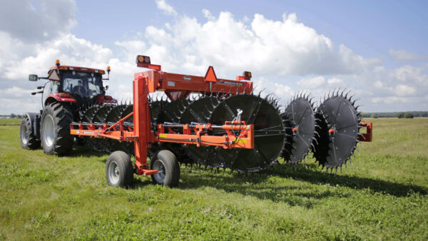 KUHN SR 800 - wielhark met grote capaciteit