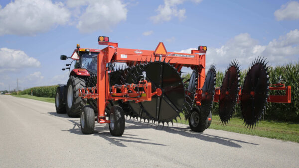 KUHN SR 800 - wielhark met grote capaciteit