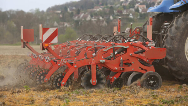KUHN STRIGER 100 - strip-till systeem