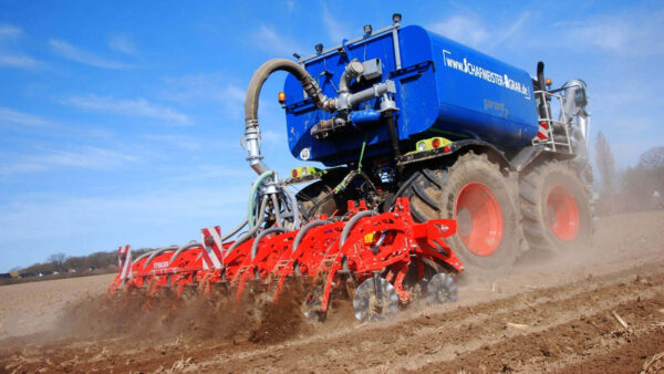 KUHN STRIGER 100 - strip-till systeem