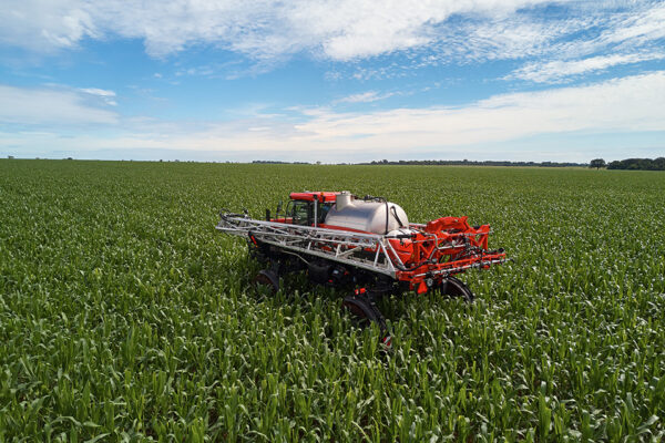 KUHN STRONGER HD - zelfrijdende veldspuit met grote capaciteit