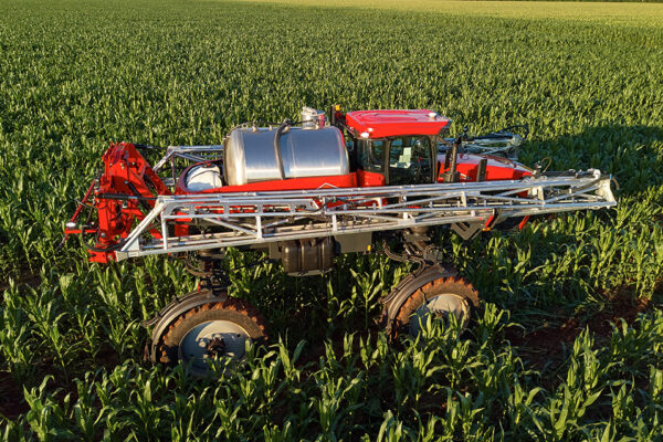 KUHN STRONGER HD - zelfrijdende veldspuit met grote capaciteit