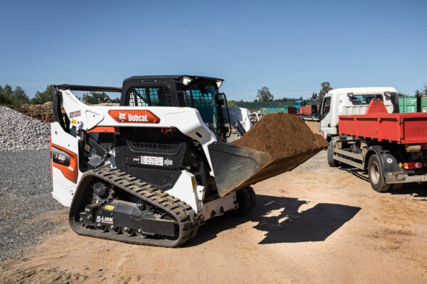 Bobcat T66 compacte rupslader
