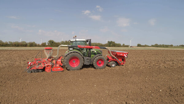 KUHN TF 1512 - fronttank met grote capaciteit